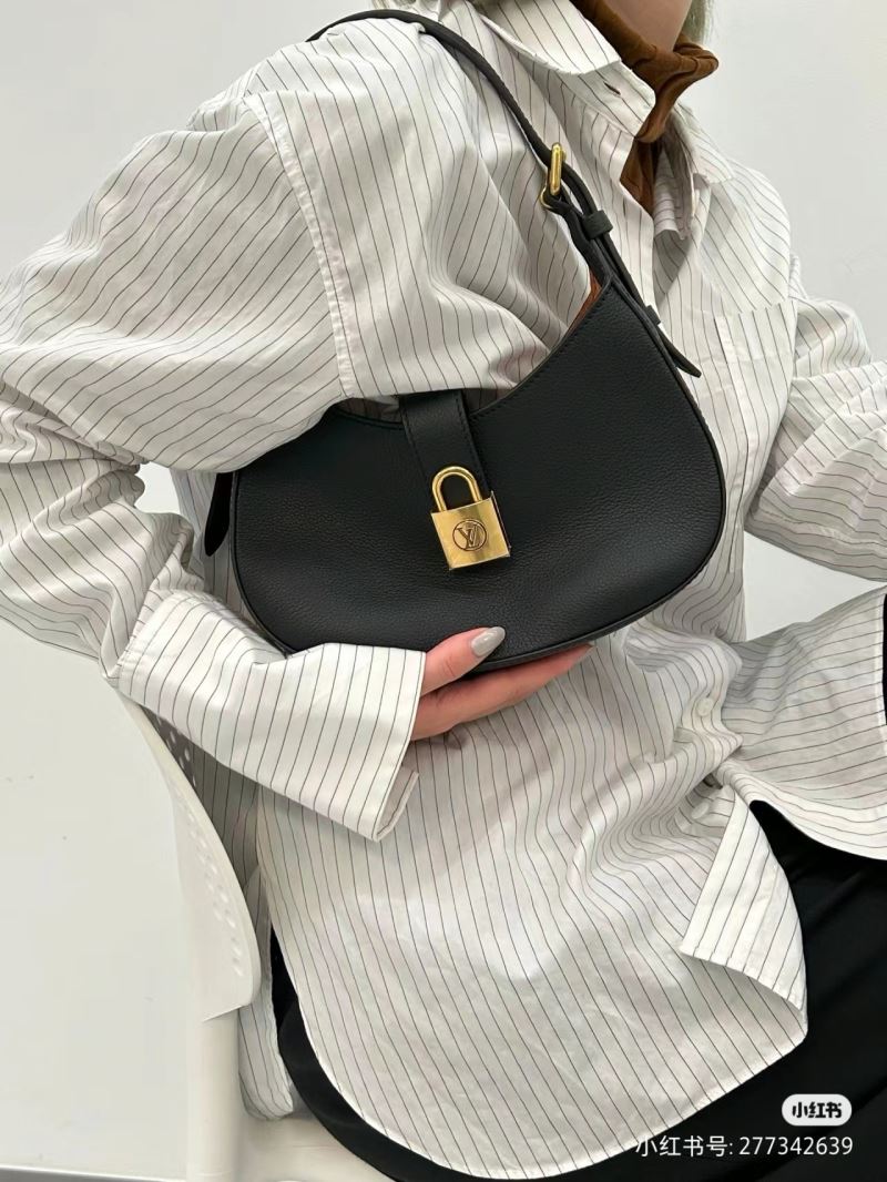 Louis Vuitton Hobo Bags